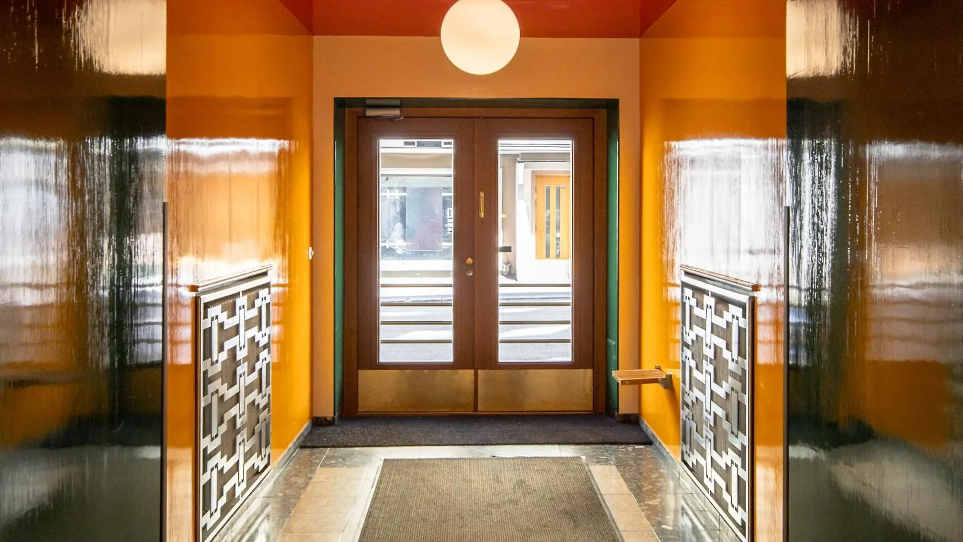 Central Designers Studio Wehost Albertinkatu Helsinki Apartment